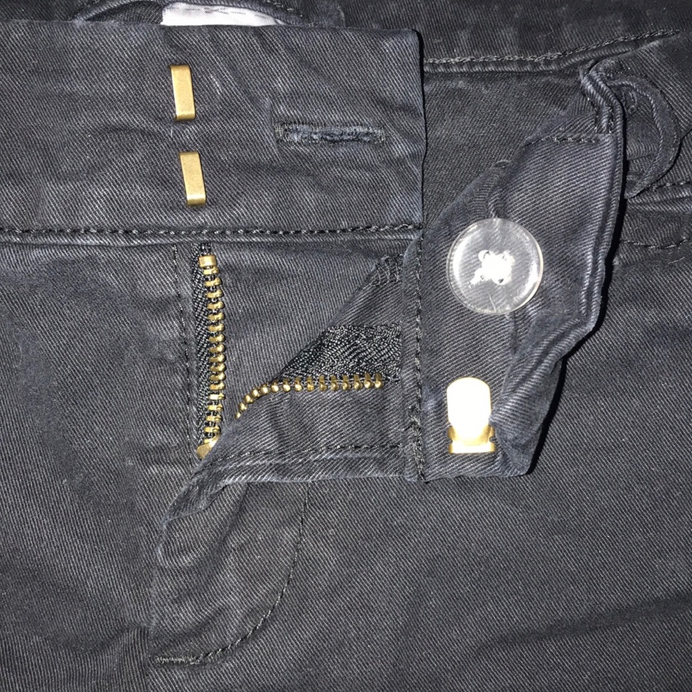 Shorts - Picture 3 of 5